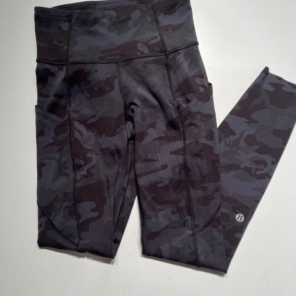 Lululemon Fast and Free Tight 25" Sz 2